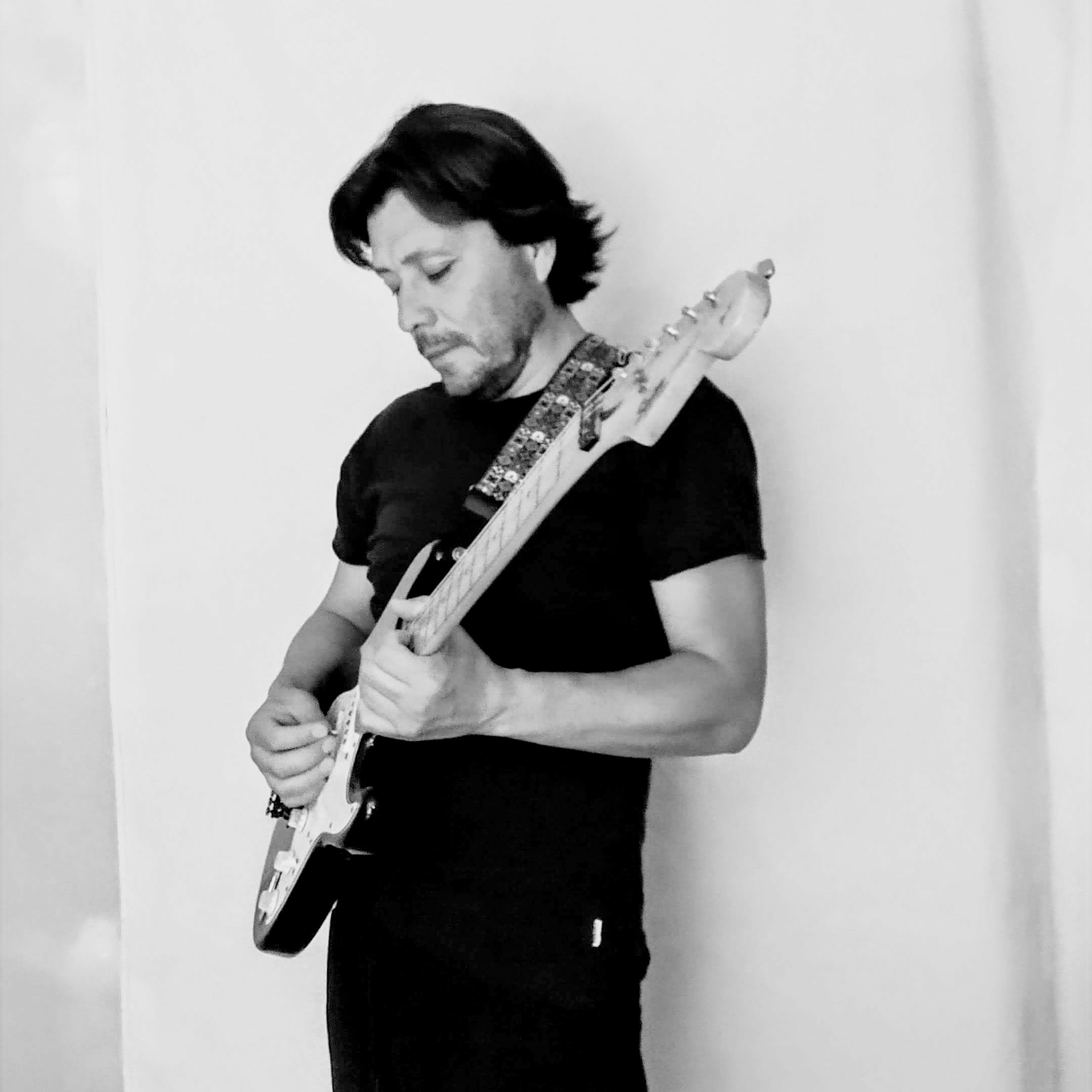 RODRIGO ROJAS T