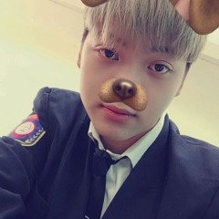 Lỡ tương tư nàng nhân viên - V.T