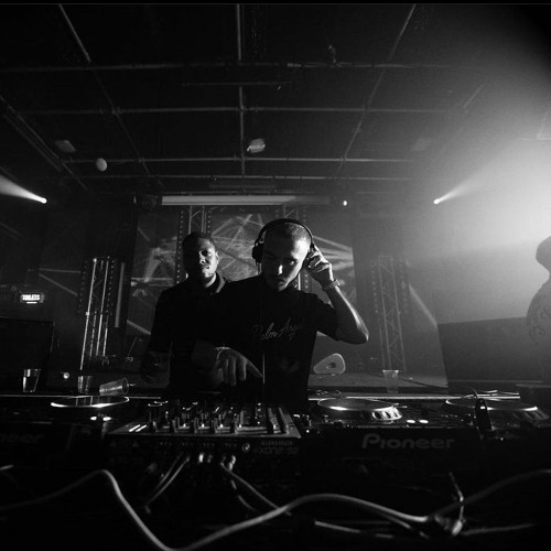 DEC DOYLE // STUDIO SESSIONS - 002