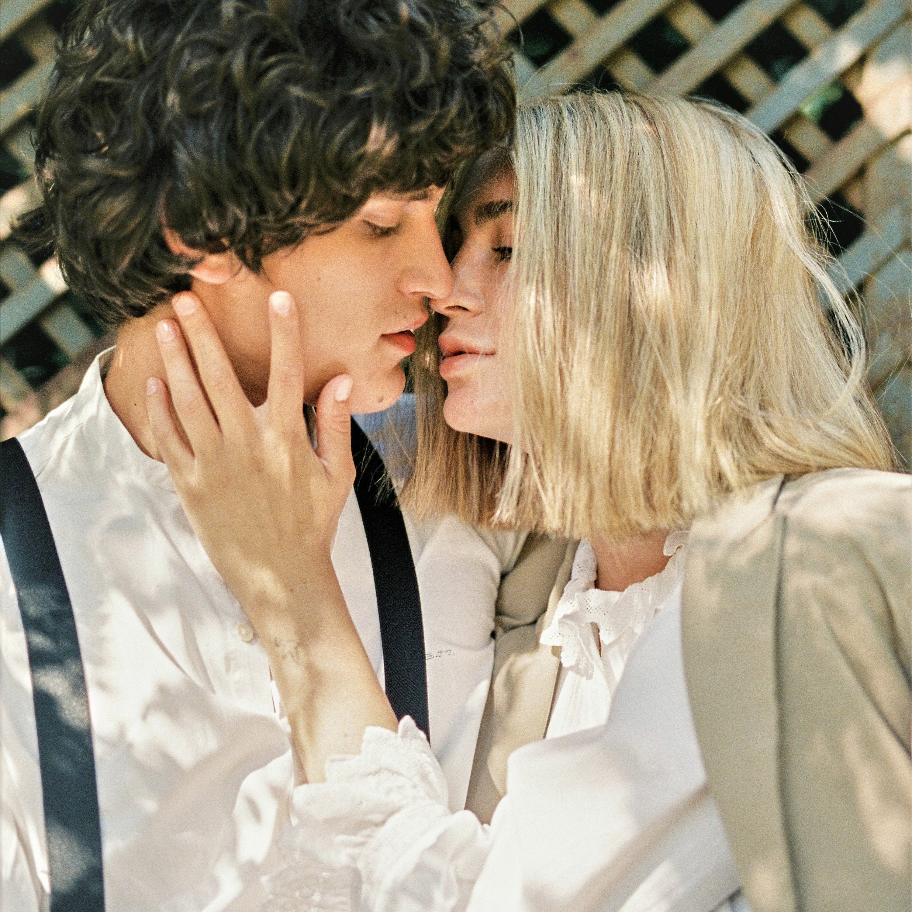 PODCAST:Si vous en avez marre du célibat , plongez vous dans ce podcast MAINTENANT !