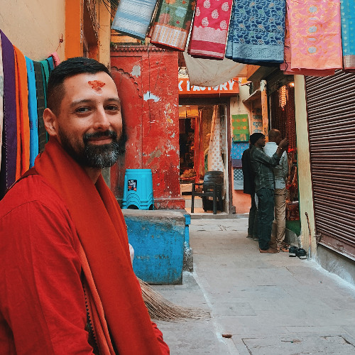 Gupta Navaratri Night Four: Pain, Puja, and Practice