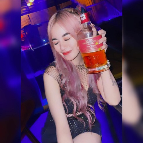 KAK RISKA TERLIBAT GALAU ( DJC INDONESIA X RISKA SYIONG ) #KALKAL