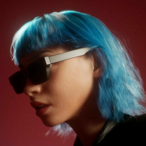 click @bejby.blue (rmx by desolate)