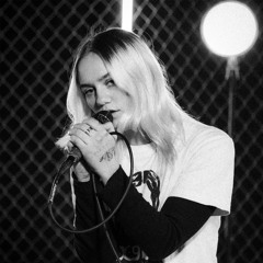 Living Feeling Dead (idobi Sessions)