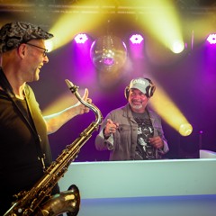 DJ and Sax Funky House