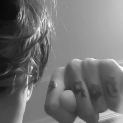 ما يسوى الكون بلا عيونك