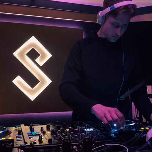 SH4N - Sunday Techno Session Mix