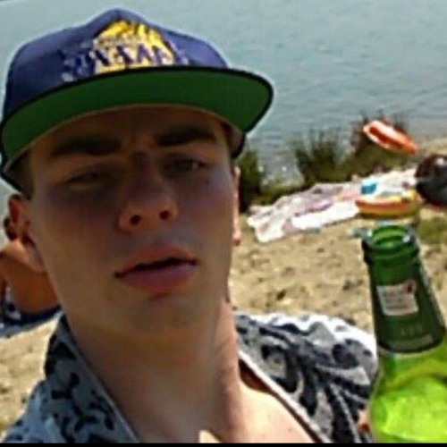 KARIAN  DARCZOK - TRZYDZIEŚCITRZYSTO