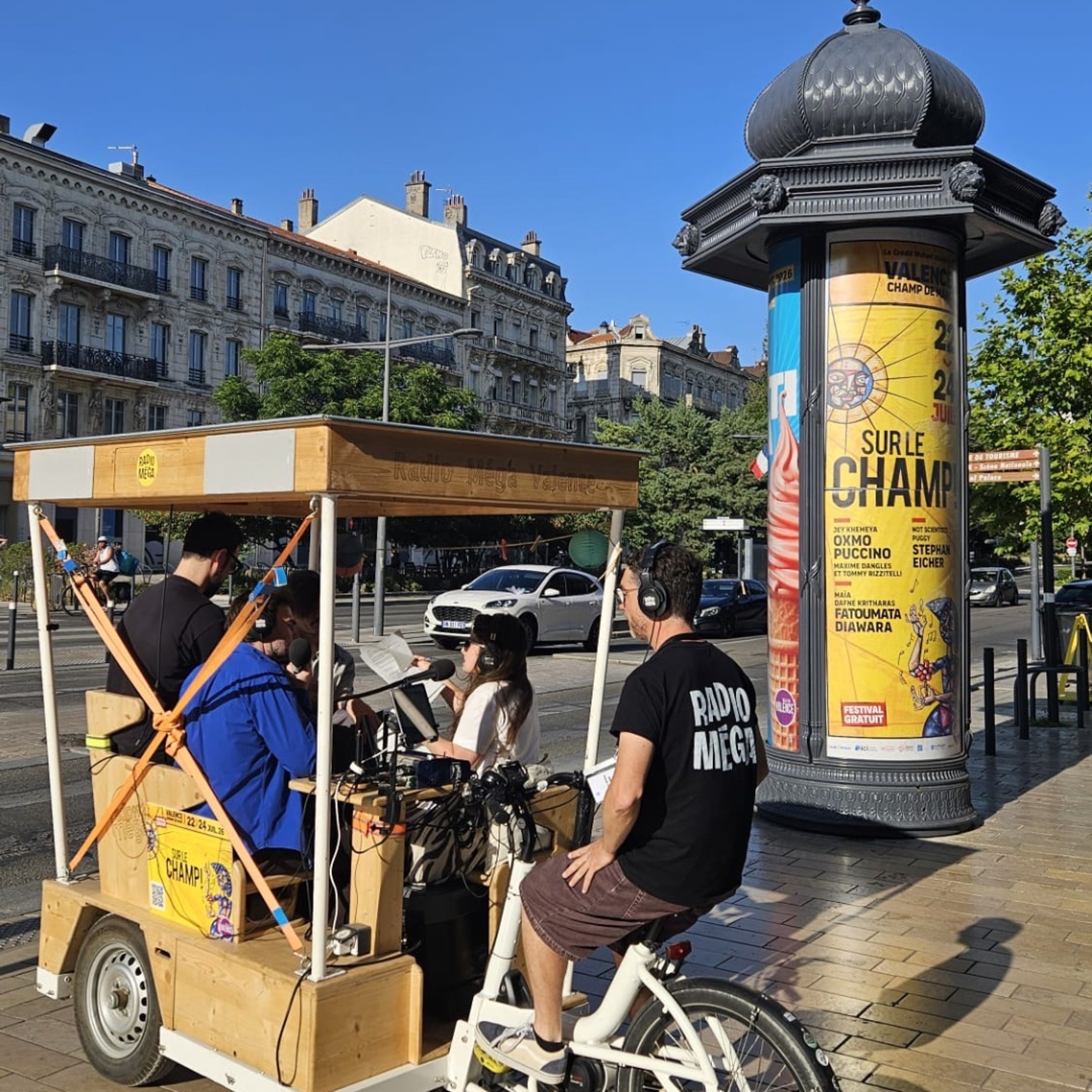 Echanges & Regards :  En direct du festival Sur le Champ 2026 ! episode artwork