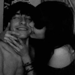 يارب يخلي ضحكاتو ❣️