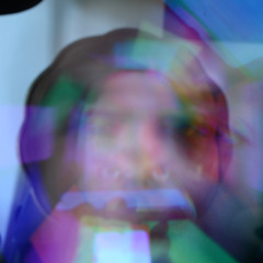 يوجد راديو في رأسي | Fi Radio bi Rassi