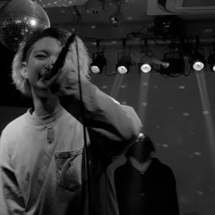 箱にいないじゃん Prod. Mouse