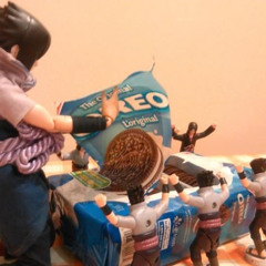 (9/12) laughin n pointing at my wrsit mixx ୧(˃◡ु˂)୨