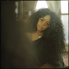 FOCUS - H.E.R.