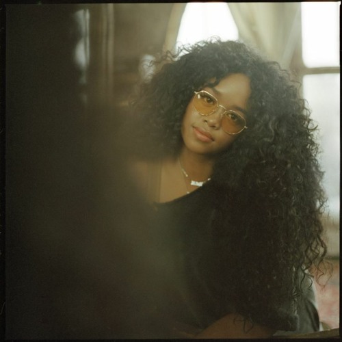 FOCUS - H.E.R.