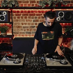 12.10.2025 MOOD SHIFTERS w/ JuliEn | Microwave Studio