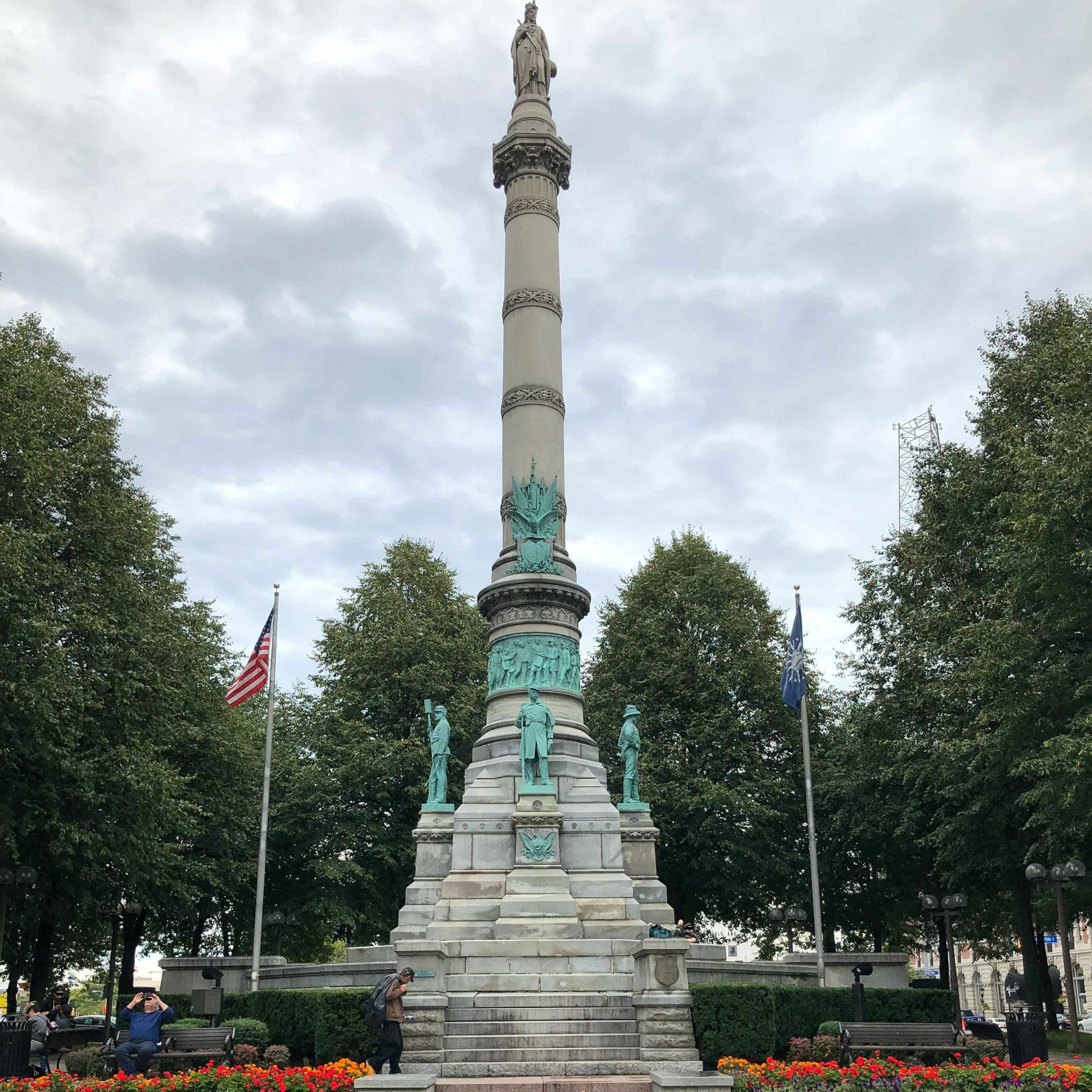 cover of episode Lafayette Square