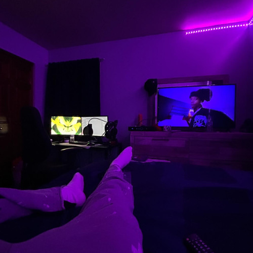 playin the bed