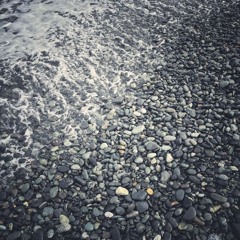 砂利浜（pebble beach）