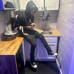 Uknow5 - Fat H0 (Prod.Bxrdo)