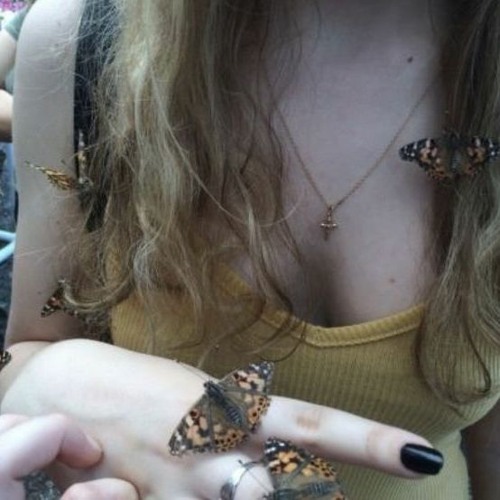 airplane mode (prod. moodyriley)