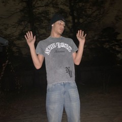 Boxed In This Bih(feat. StopSellinZay)