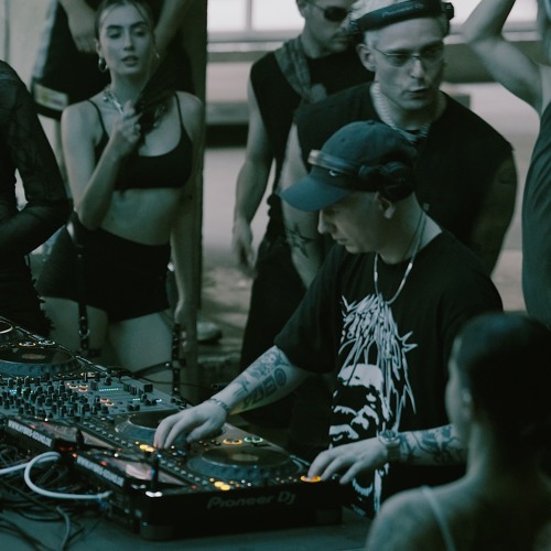Klangkuenstler b2b future.666 @ Secret Rave, Berlin (Hardgroove Set)
