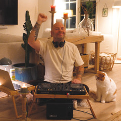 Melodic House DJ Set October 2025 | Cozy Fall Night with My Cat