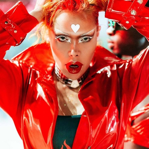 Carlie C - GUESS IT (DELUXE VERSION)