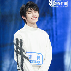 ôm gánh nặng ngàn cân mà trưởng thành (grow up with high pressure)