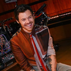 Harry Styles - Everybody Wants To Rule The World (Tears For Fears cover) in the Live Lounge