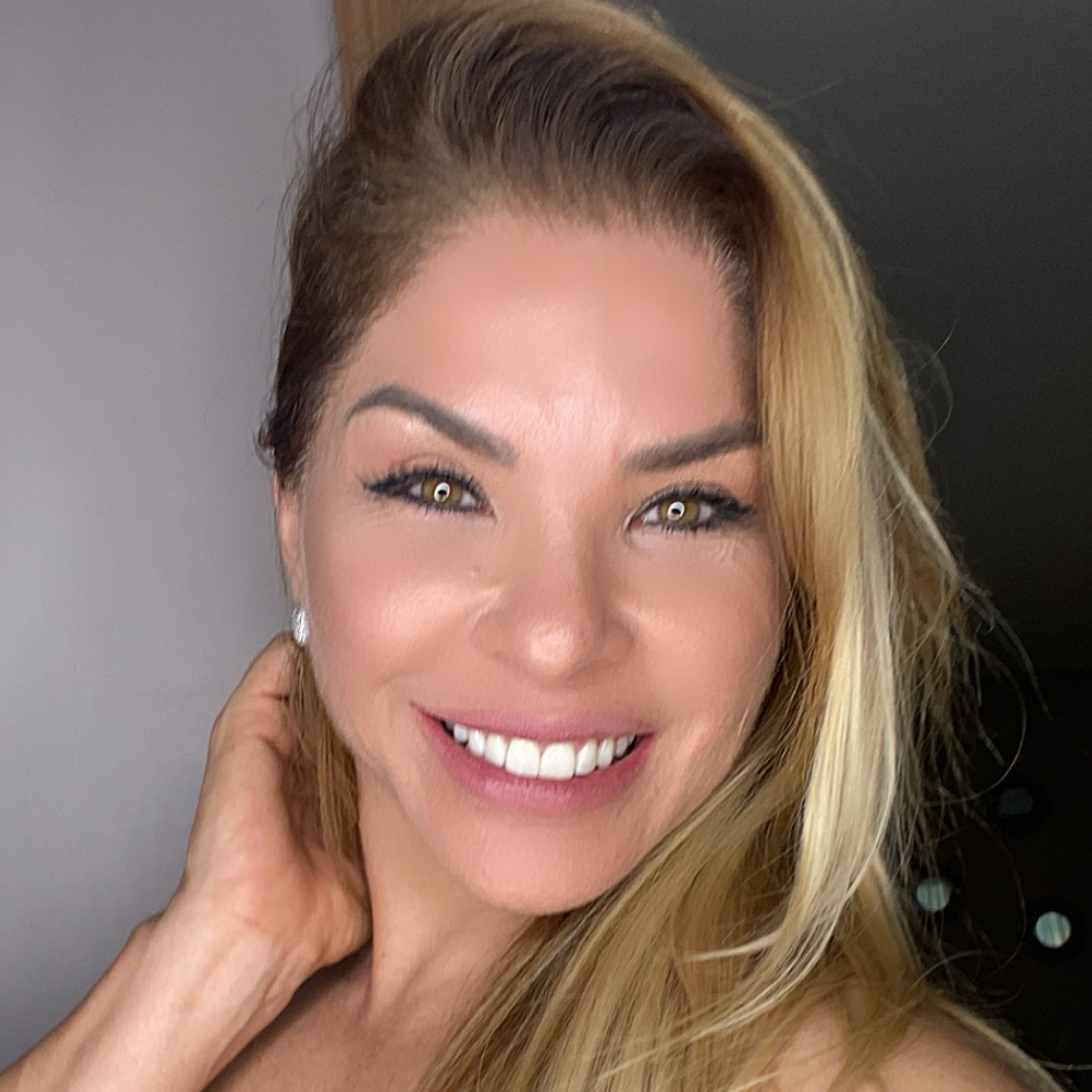 Veronica Costa / Mãe Loira