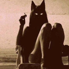 Dark Femme pop Tech House