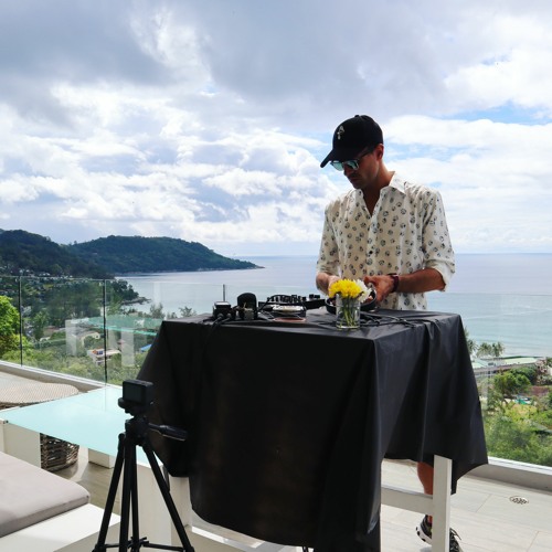 Eleven Of July - Live @ The Sundeck Phuket