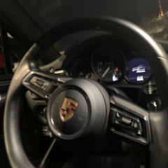 MAMÁ QUIERE UN BENZ ;)