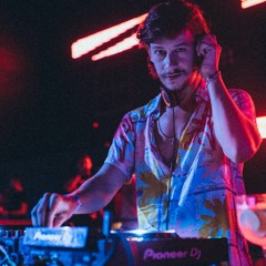 FEEL THE BEAT