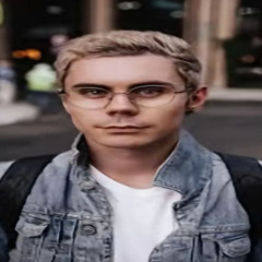 Ян Топлес
