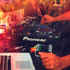 Jeff Sanus Mix