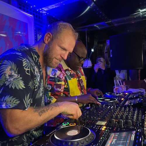 Warm up for Carl Cox - The Ned