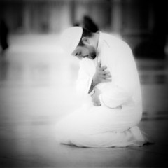 وَعِبَادُ الرَّحْمَٰنِ.. | حمزة الفار