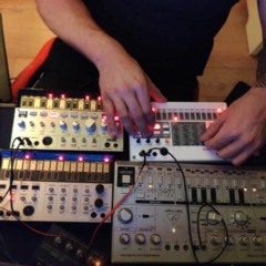 #2 acid techno live session with korg volca sample korg volca bass behringer td3