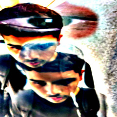 when i walk thruu #gov   (kubelis)