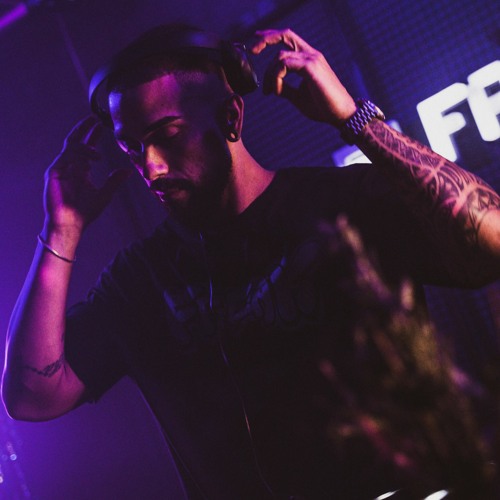 DEROCHA - OPENING THE MIRROR - FABRIC - 06.04.24