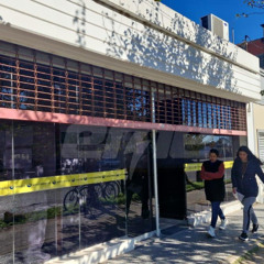 Robo en la sede de Correo Argentino de Av. Blas Parera: rompieron una ventana, se llevaron paquetes y monitores