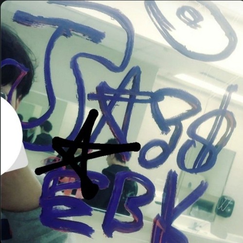 BoRn AgAiN! (feat)BOREDYOUNGMOMO