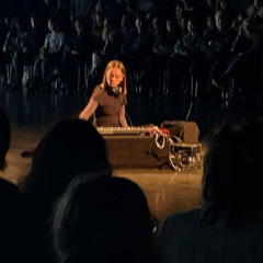 Róshildur LIVE set for fashion show, Harpa, Reykjavík.