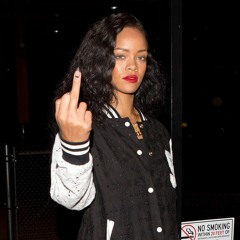 ❥♕⋆(๑✧‿✧๑) just riri