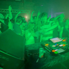 BUMP IN - DJ GOWCHII & MC TUKKA D (unbridled secret warehouse party explicit)