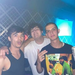 FXX b2b CHOW b2b CROFT