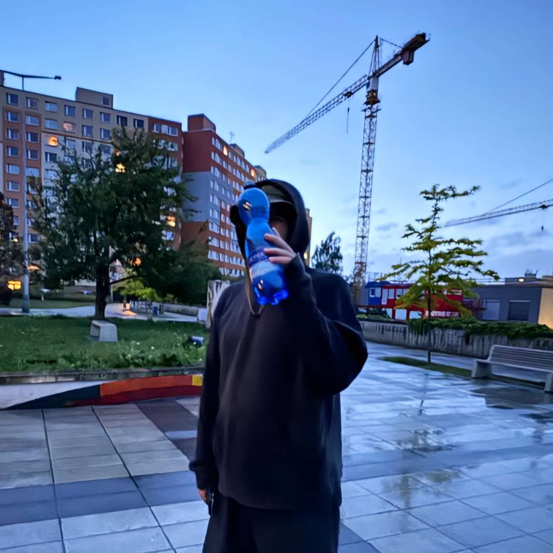 🌃 2F4C series by Larch 🌃